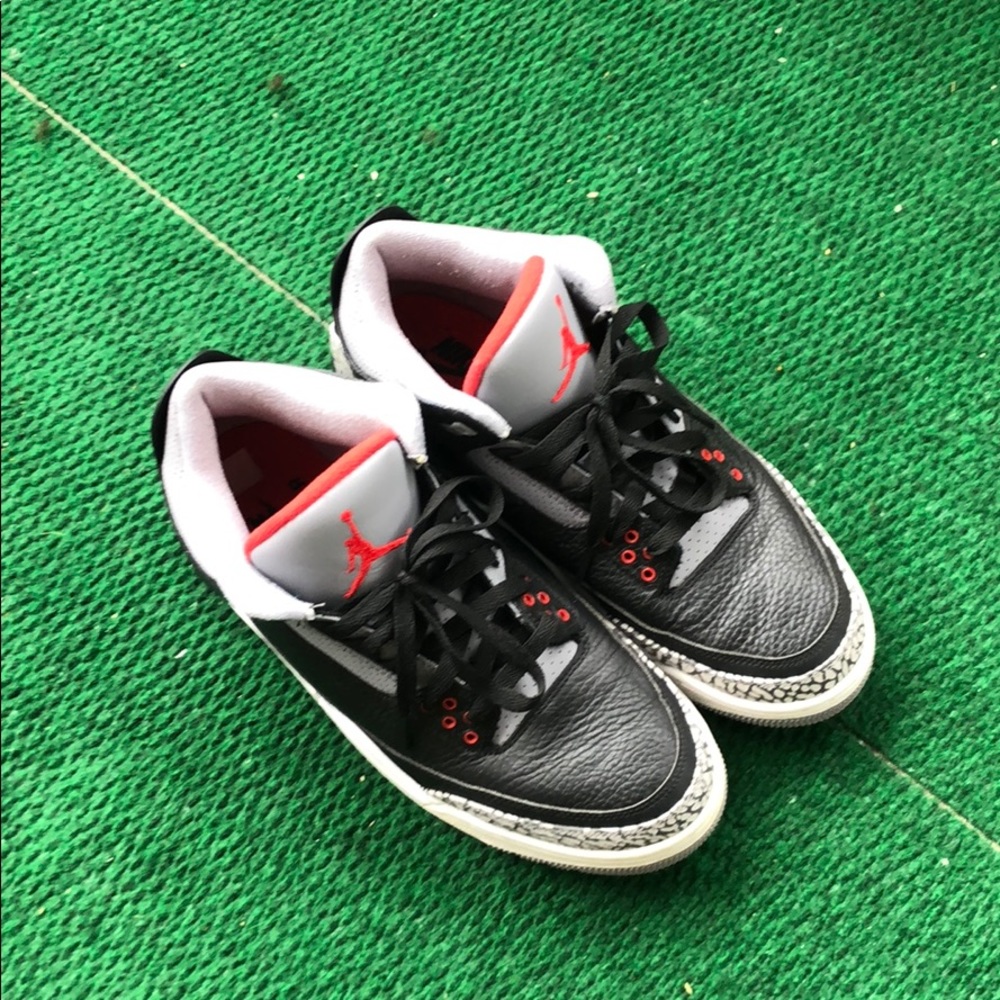 Air Jordan 3 Retro OG “Black Cememt”
